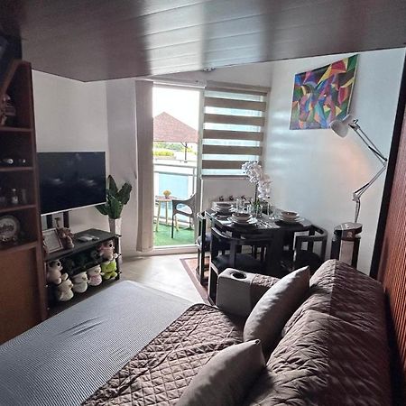 Kurlix Suites Of Azure North Сан Фернандо Екстериор снимка