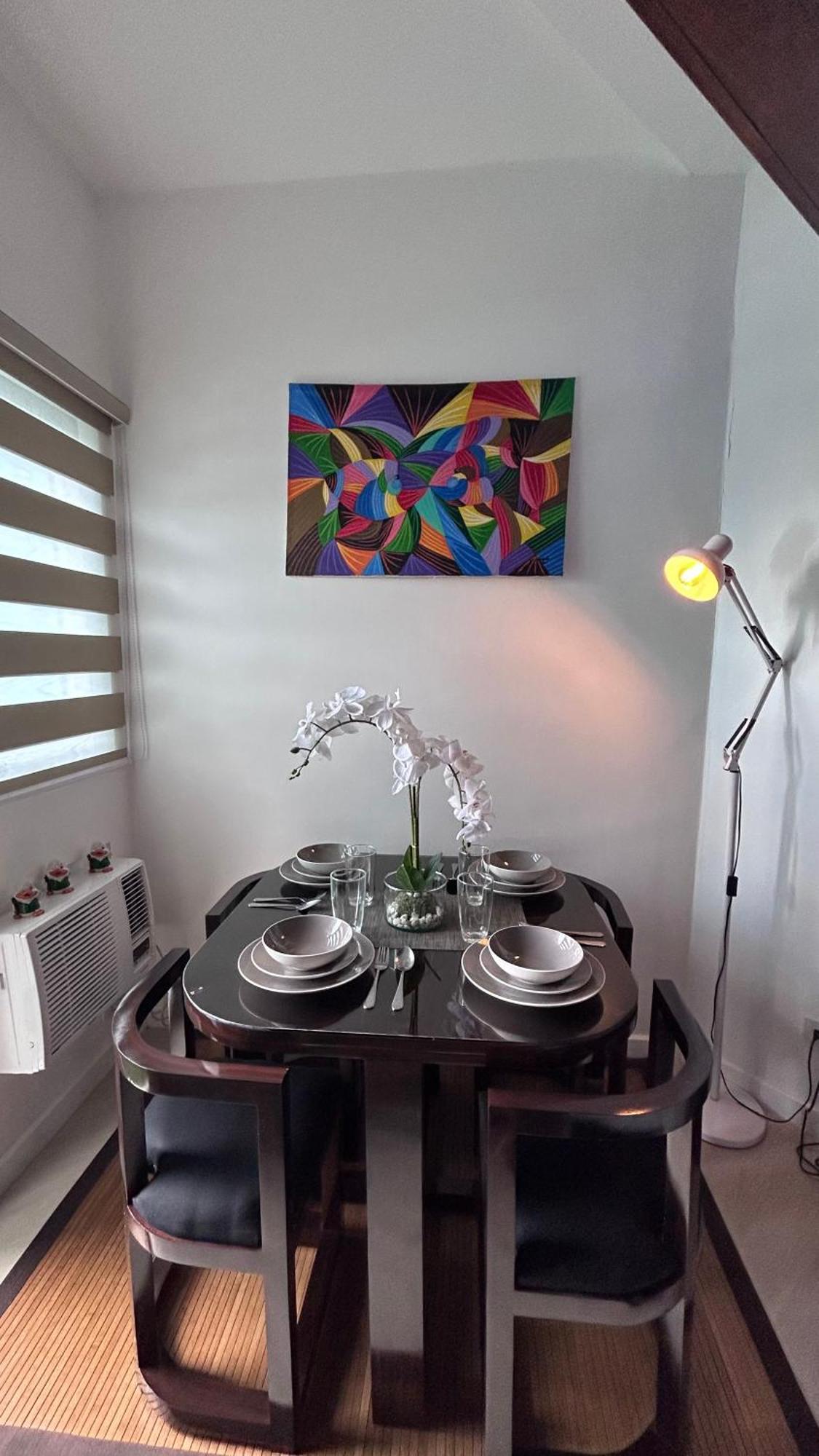 Kurlix Suites Of Azure North Сан Фернандо Екстериор снимка