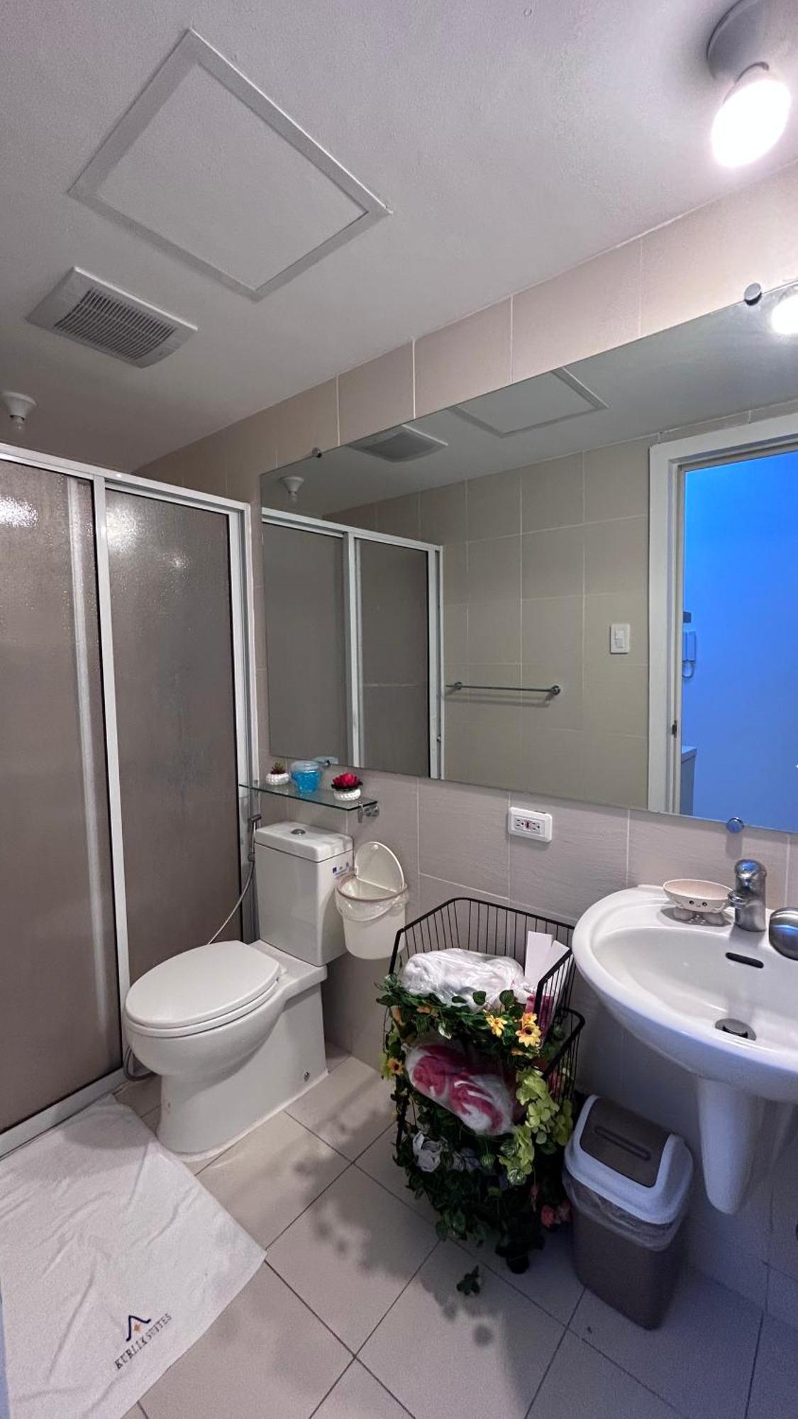 Kurlix Suites Of Azure North Сан Фернандо Екстериор снимка